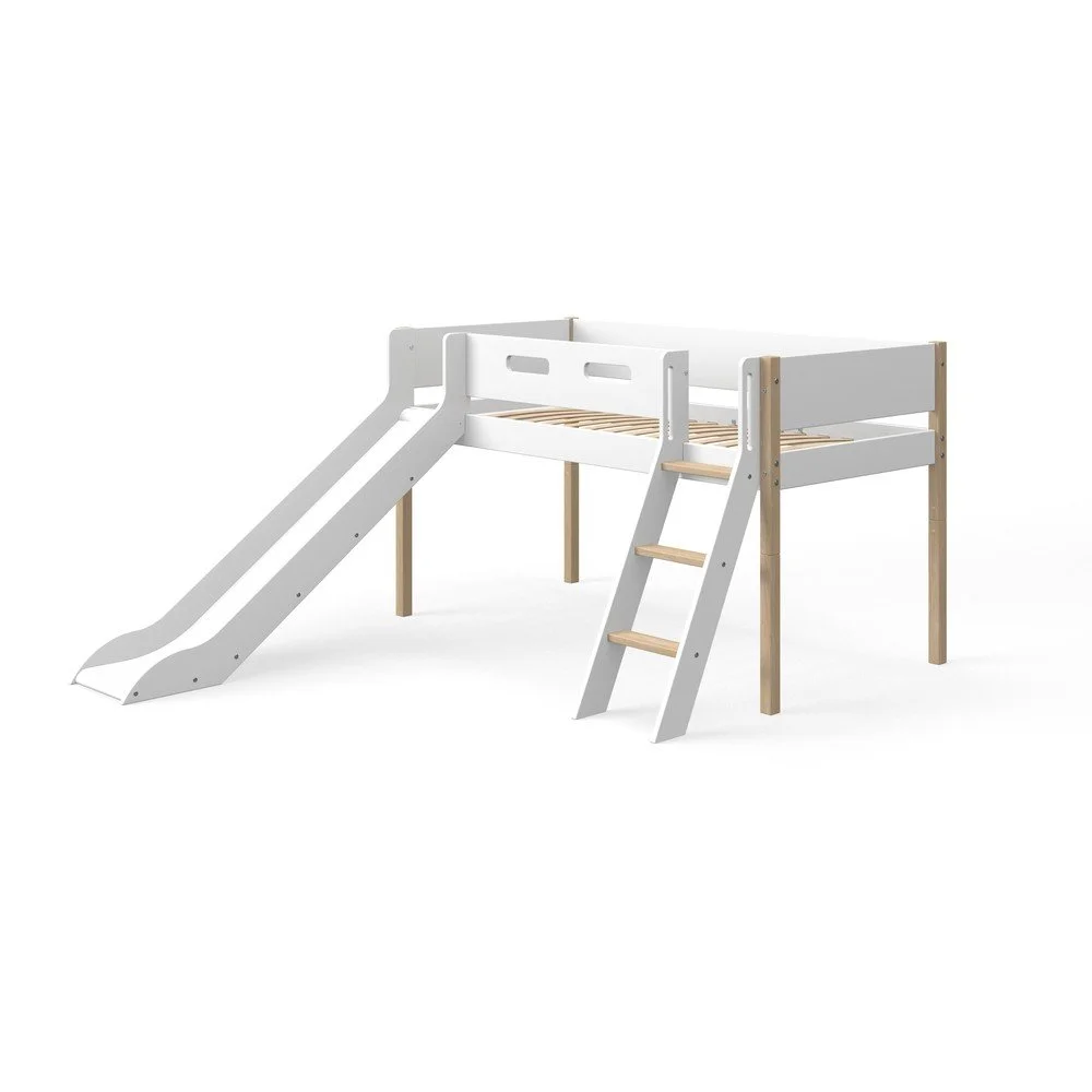 Bílá dětská vyvýšená postel se skluzavkou Flexa White, 90 x 200 cm v:1423389