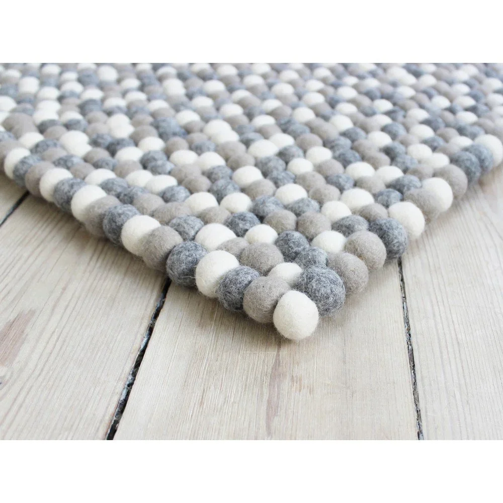 Světle šedý kuličkový vlněný koberec Wooldot Ball Rugs, 120 x 180 cm v:1340799