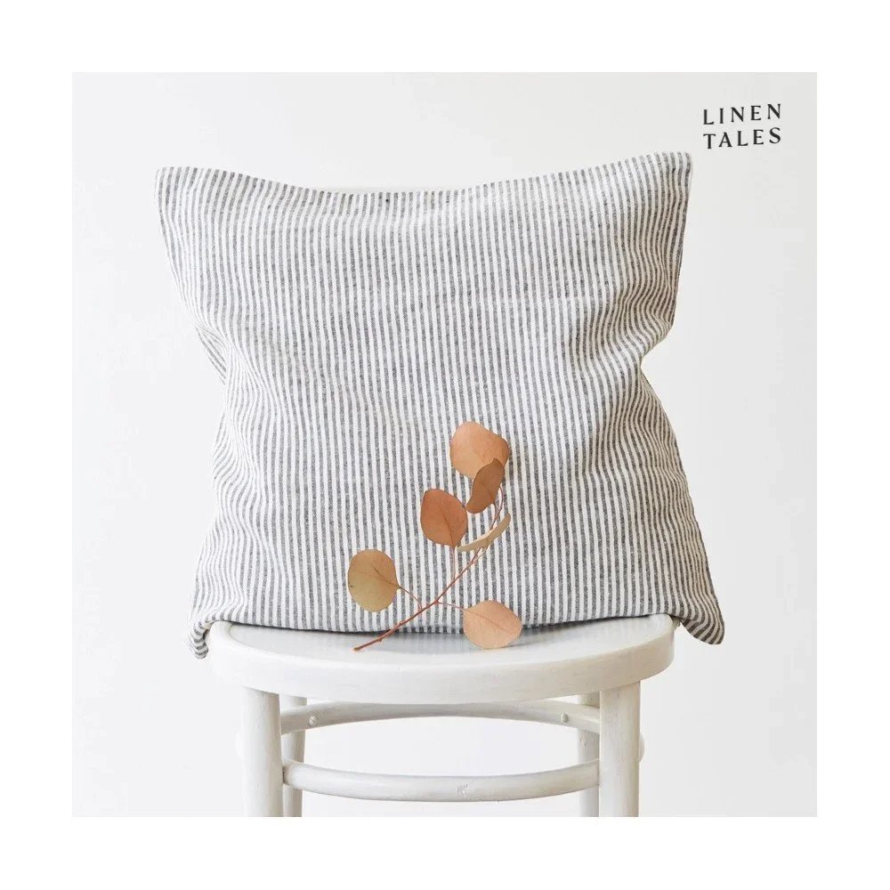 Lněný povlak na polštář 45x45 cm Thin Black Stripes – Linen Tales v:1537864
