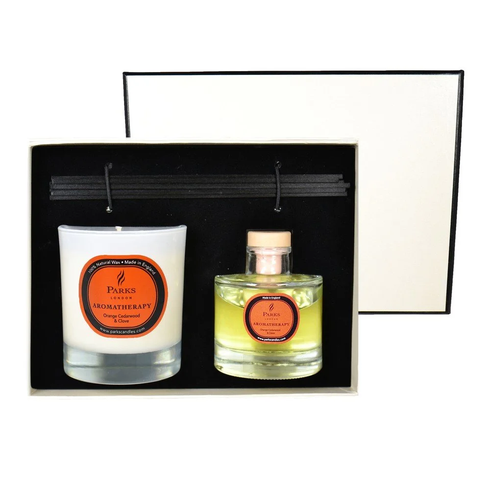 Dárková sada svíčky a difuzéru Aromatherapy, vůně pomeranče a hřebíčku v:690870