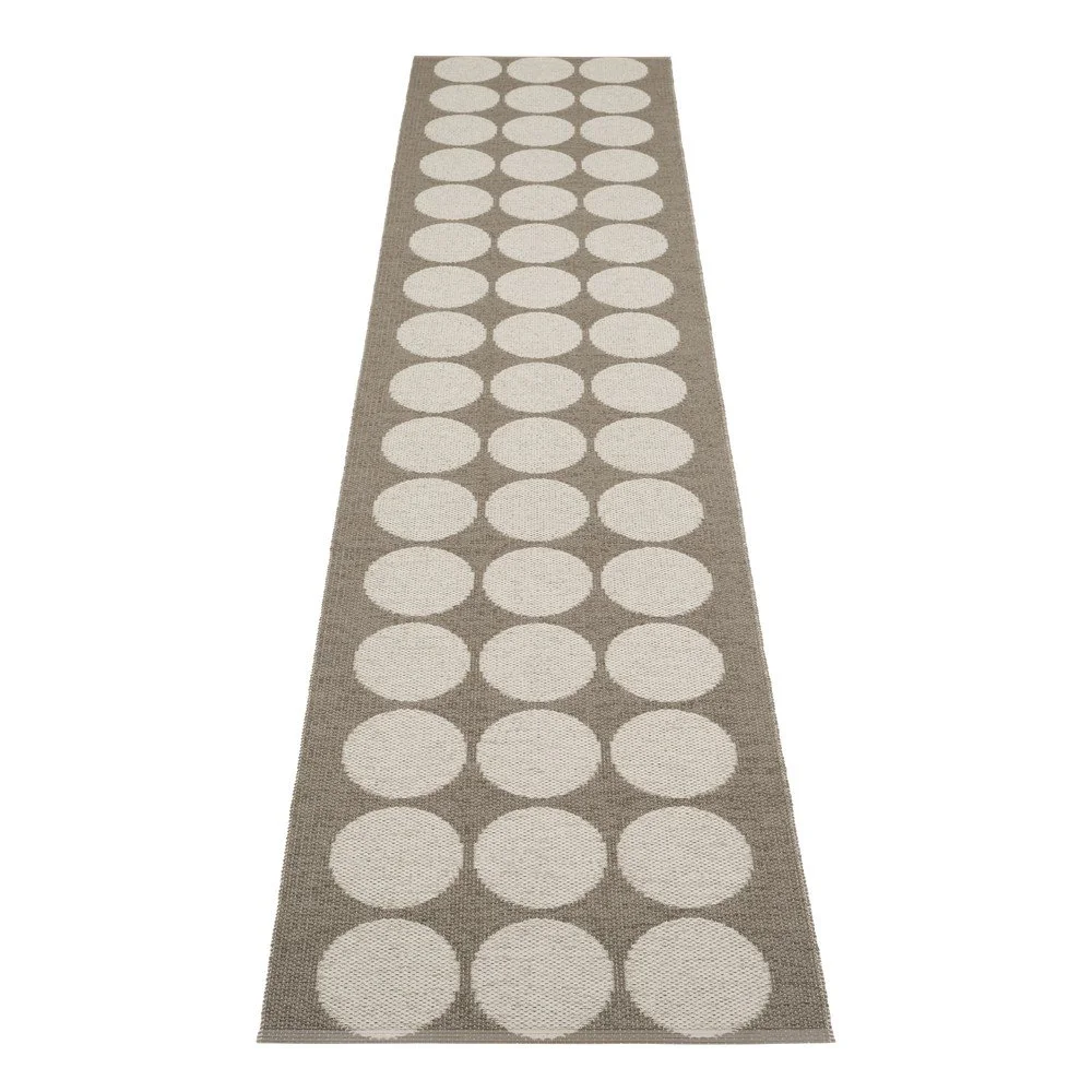 Hnědo-béžový vnitřní a venkovní běhoun 70x320 cm Hugo Walnut Linen – Pappelina v:1733474