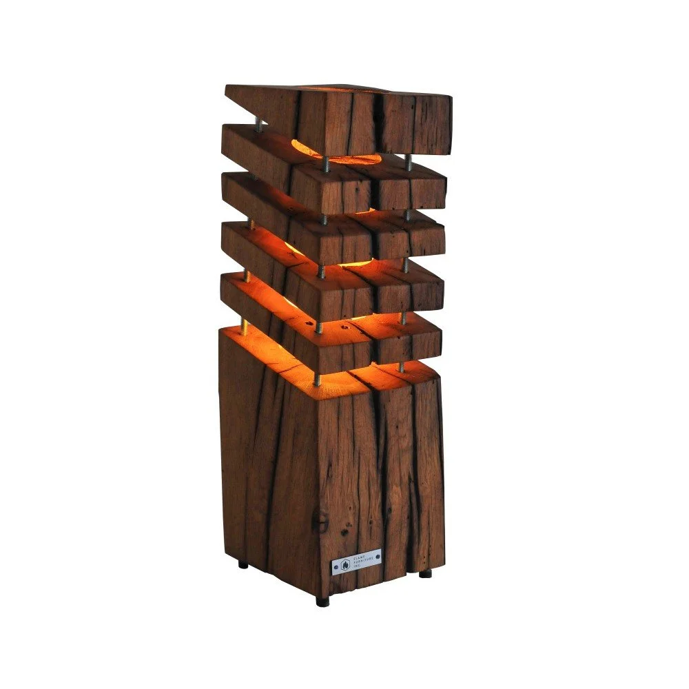 Stolní lampa z rekultivovaného dubového dřeva FLAME furniture Inc. Quadro v:967710