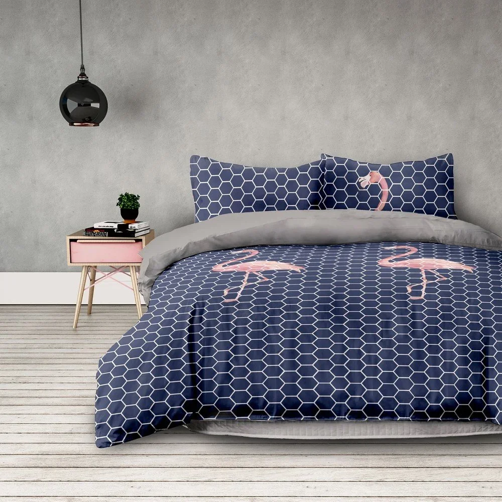 Vzorované povlečení na dvoulůžko z mikrovlákna AmeliaHome Flamingo Dark, 200 x 220 cm v:1138406
