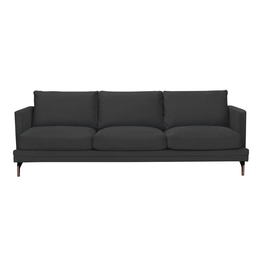 Tmavě šedá trojmístná pohovka s podnožím ve zlaté barvě Windsor & Co Sofas Jupiter v:1070120