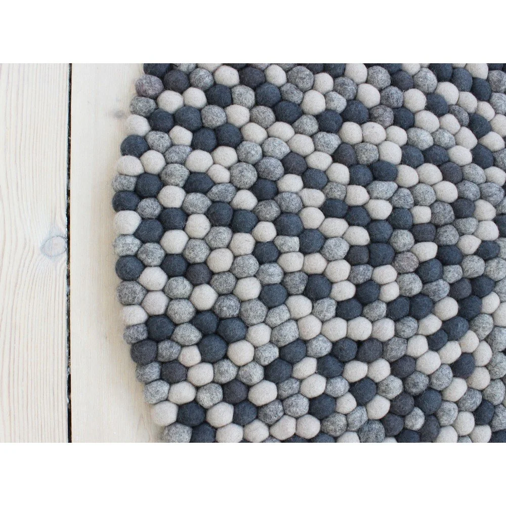 Tmavě šedý kuličkový vlněný koberec Wooldot Ball Rugs, ⌀ 120 cm v:1340911