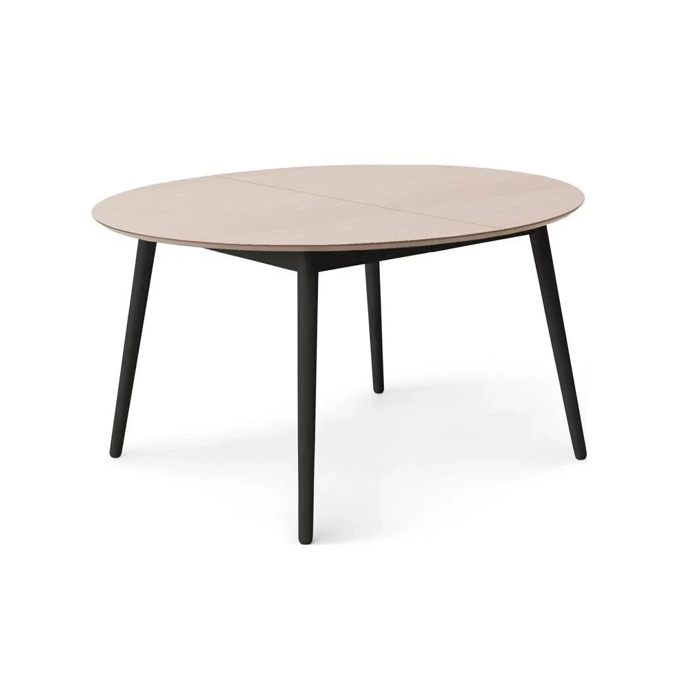 Kulatý rozkládací jídelní stůl s deskou v dubovém dekoru ø 135 cm Meza – Hammel Furniture v:1691950